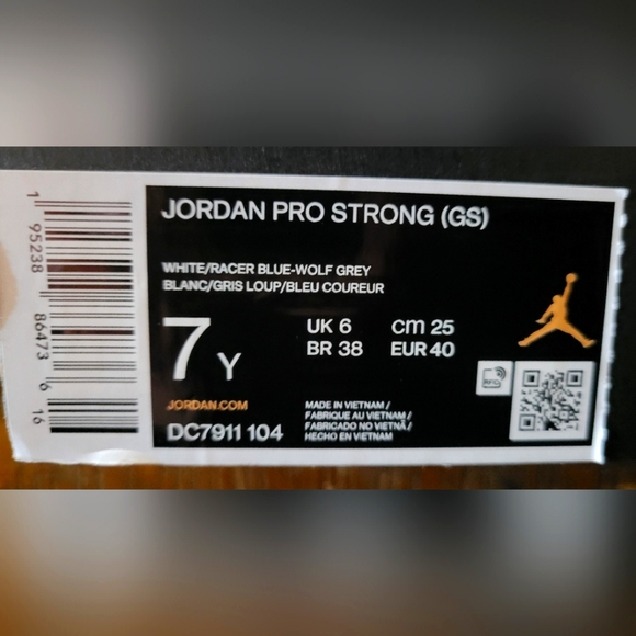 Jordan Pro Strong 7y (GS) W 8.5, White/ Racer Blue/Wolf Grey - Picture 6 of 6